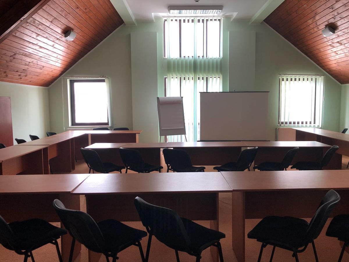 Pensiunea Vanatorul Vatra Dornei Buitenkant foto